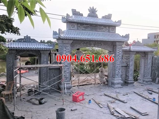 Cổng nhà thờ họ tam quan xây bằng đá xanh khối đẹp