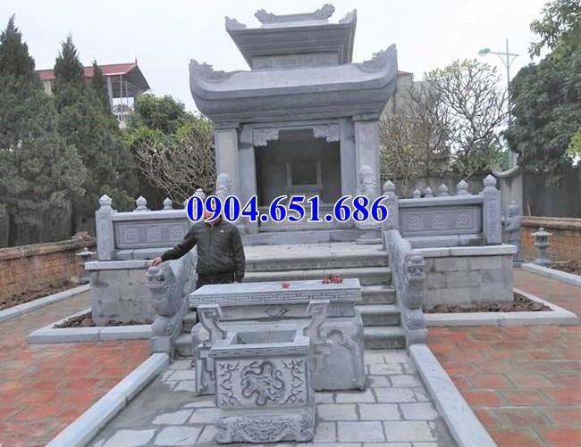 Mẫu bàn thờ đặt ở khu lăng mộ đá gia đình đơn giản đẹp