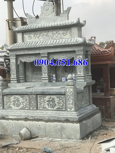 Xây mộ đôi hai mái đá xanh rêu Thanh Hóa đẹp tại Đắk Nông