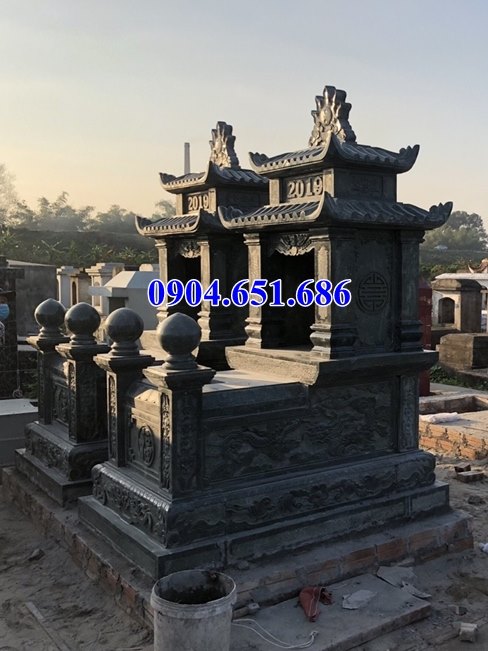 Báo giá bán, xây mẫu mộ đôi đá xanh rêu đẹp tại Thành Phố Hồ Chí Minh