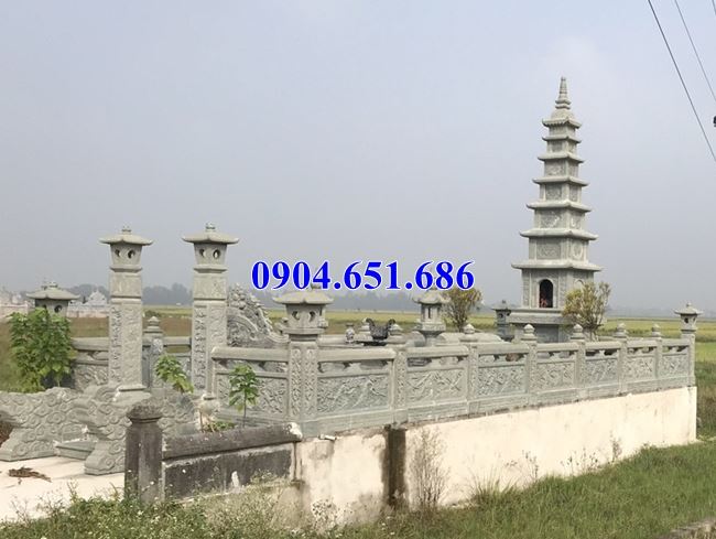 Khu mộ tháp phật giáo thiết kế xây bằng đá xanh rêu đẹp