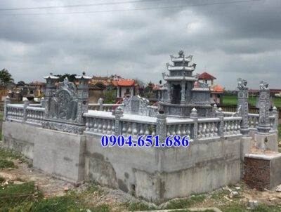Mẫu lăng mộ đá gia đình bán tại Hà Giang 04 – Khu lăng mộ đá gia đình