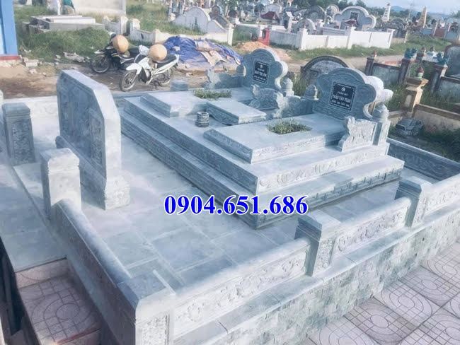 Xây mẫu mộ đá xanh rêu đẹp tại Tuyên Quang hợp phong thủy