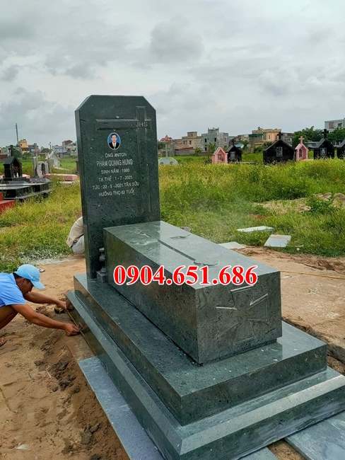 Giá bán, thi công mộ công giáo, lăng mộ công giáo bằng đá tại Quảng Nam