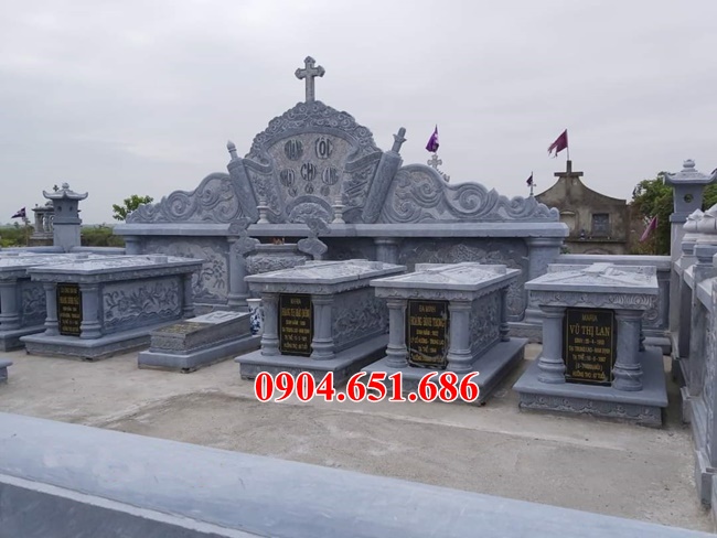 Lăng mộ công giáo đẹp đá xanh nguyên khối