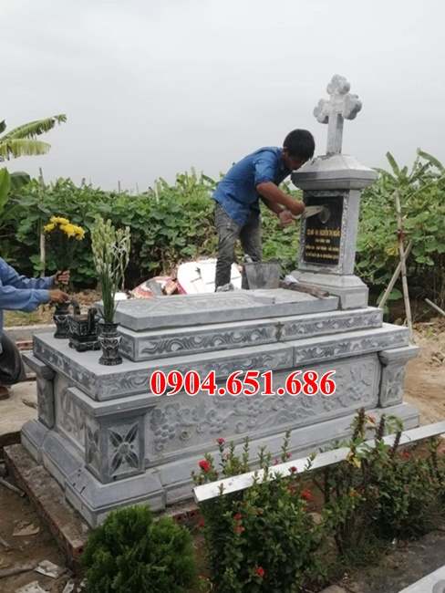 Mẫu mộ công giáo thiết kế đơn giản tại Đà Nẵng