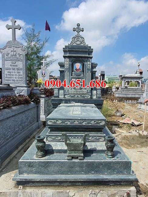Bán mẫu mộ công giáo đẹp nhất bằng đá xanh rêu cao cấp tại Thành Phố Hồ Chí Minh