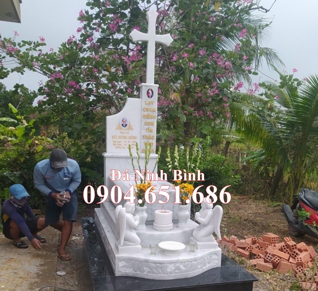 Mẫu mộ công giáo, mộ đạo thiên chúa xây kim tĩnh để tro cốt hài cốt đá trắng đẹp bán tại Kiên Giang